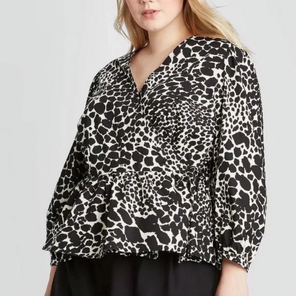 ✨ Who What Wear Black and White Animal Print Blouse